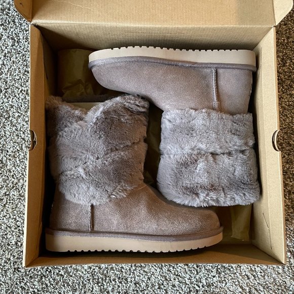 UGG Shoes - NWT UGG Koolaburra Dezi Short Boots Size 7